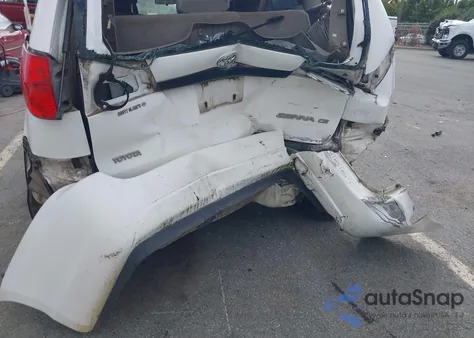 2010 Toyota Sienna Ce z USA, uszkodzony, nr VIN 5TDKK4CCXAS297664